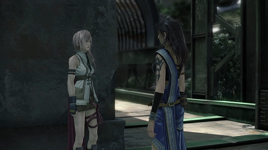 Lightning and Fang speaking to one another in the alleys of Palumpolum