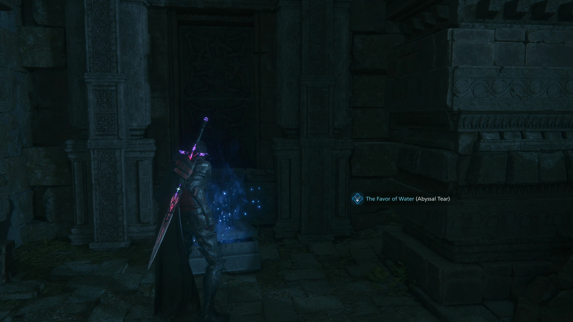 Obtaining the Favor of Water (Abyssal Tear) accessory from a treasure coffer